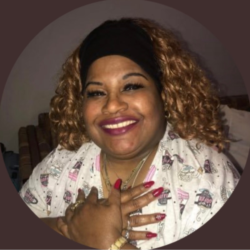 Meet your Posher, Laurette